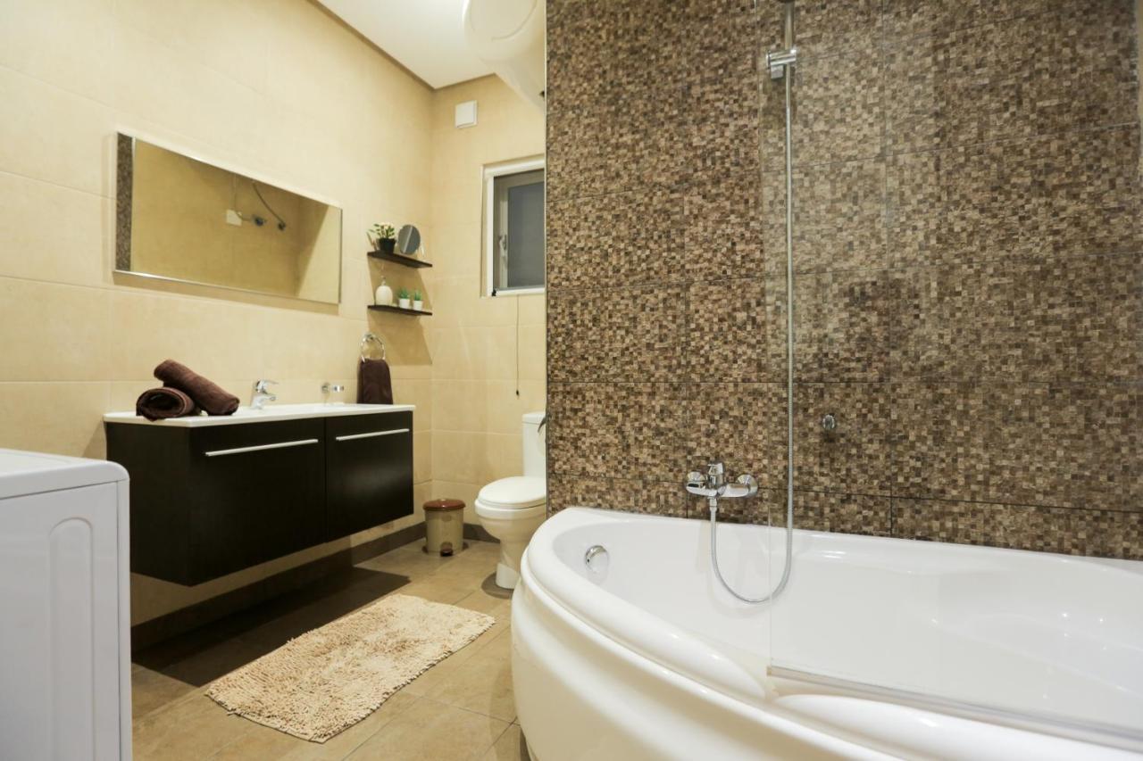 Valletta Triton Apartment ภายนอก รูปภาพ
