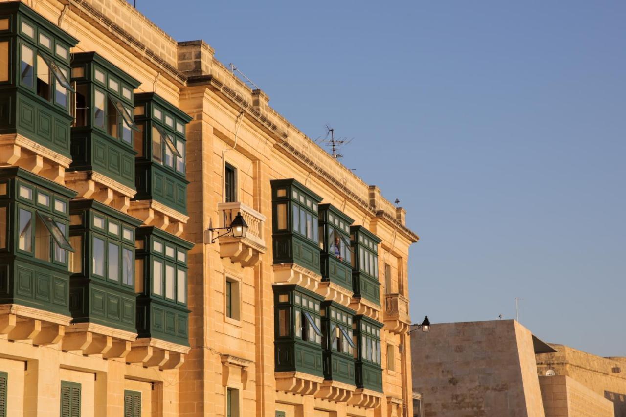 Valletta Triton Apartment ภายนอก รูปภาพ